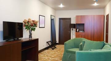 Семейный люкс с 2 двуспальными кроватями в Гостинице Garden Hotel and Spa