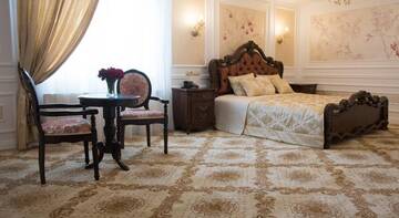Люкс для новобрачных («Скарлетт») в Гостинице Garden Hotel and Spa